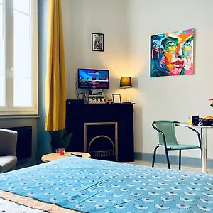 studio-cosy-avec-jardin.hotels-rhonealpes.com/
